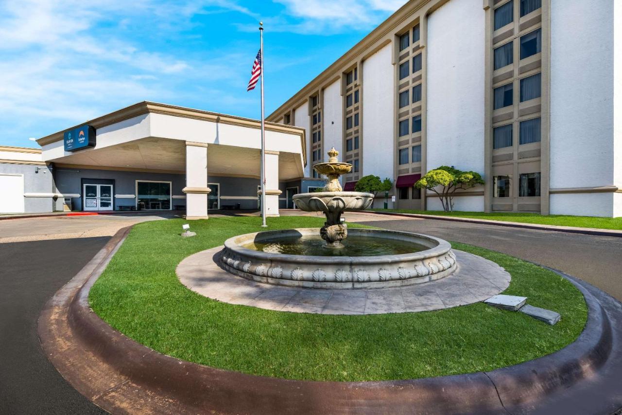 Clarion Hotel San Angelo Near Convention Center Exterior photo