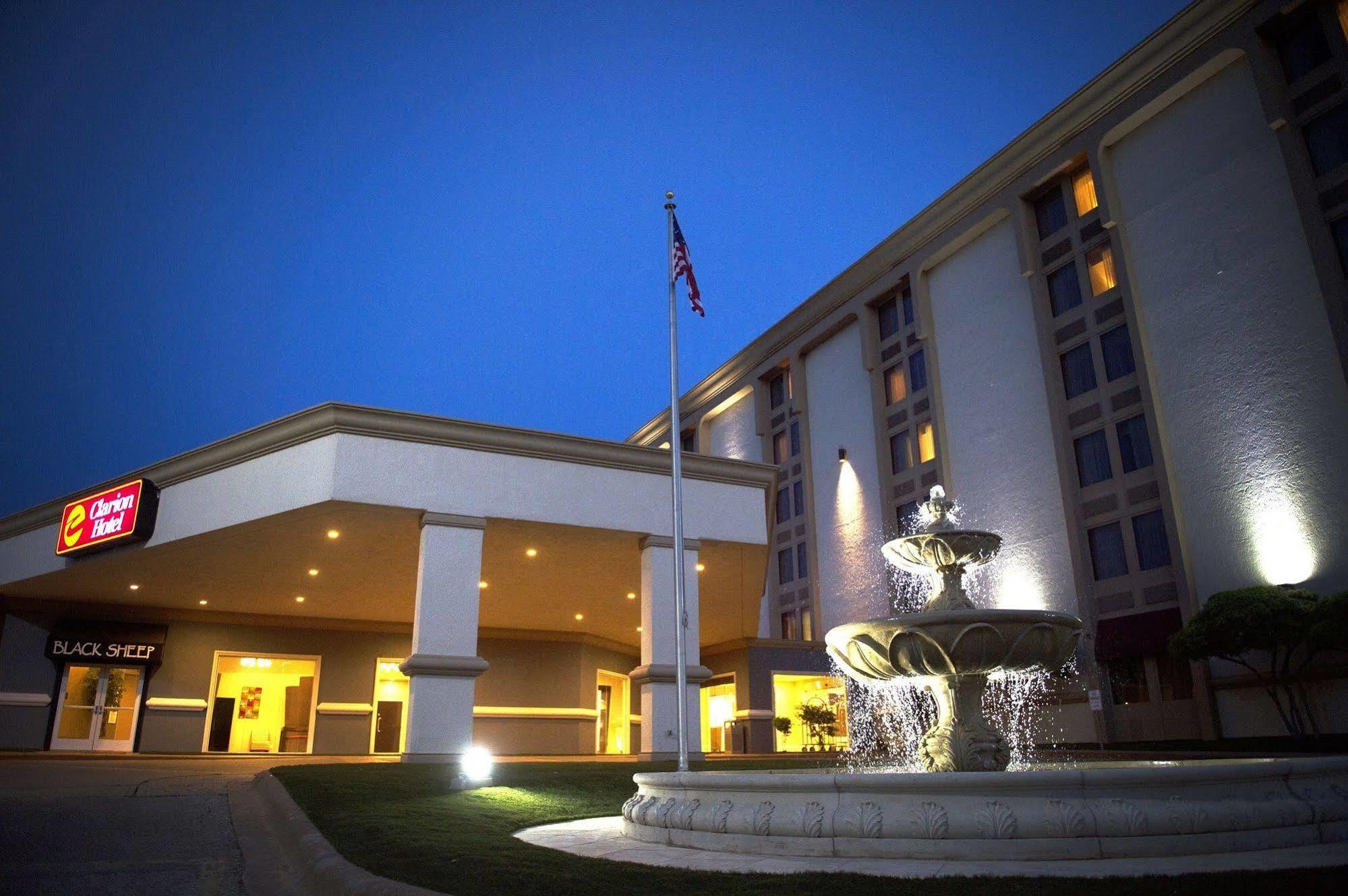 Clarion Hotel San Angelo Near Convention Center Exterior photo
