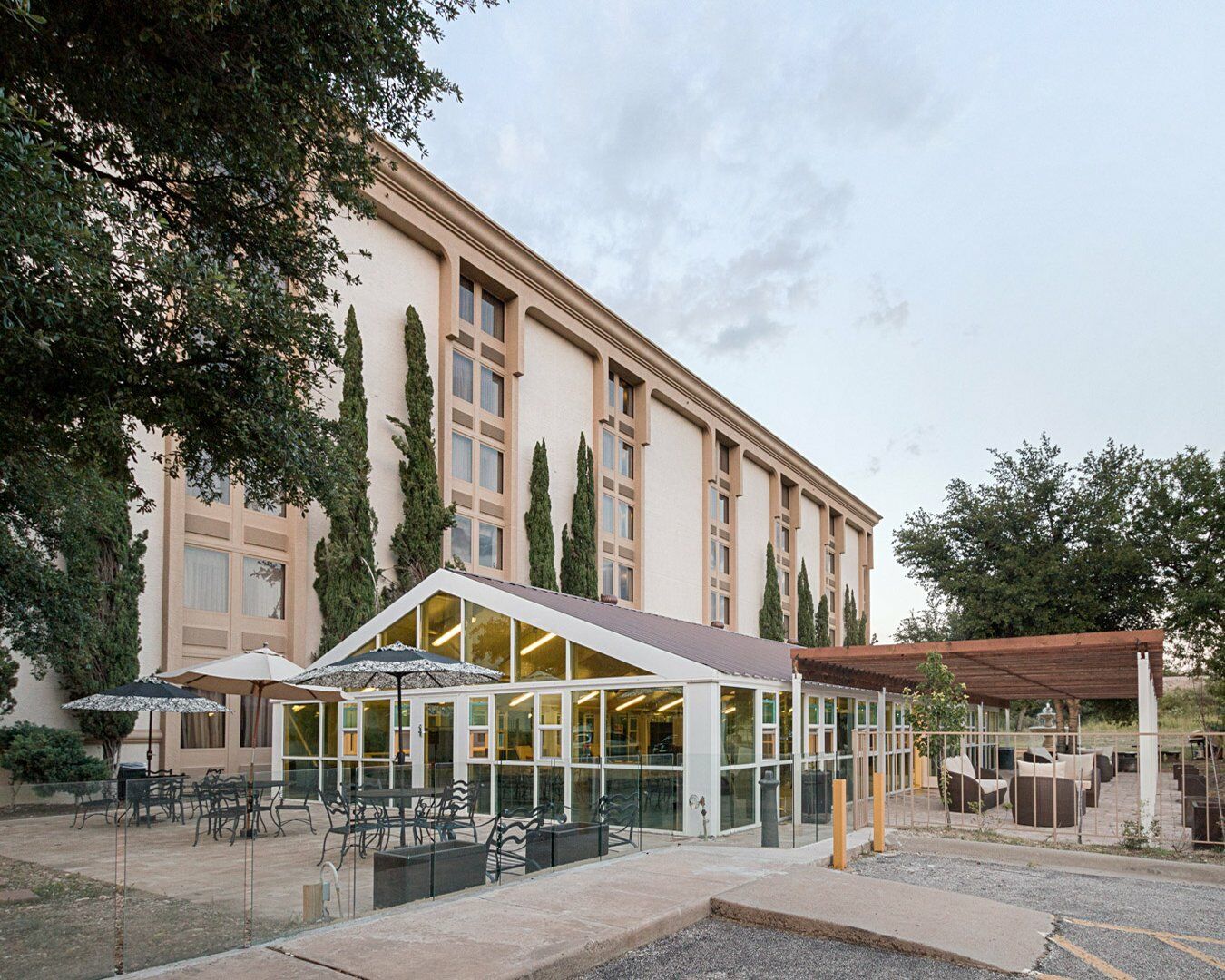 Clarion Hotel San Angelo Near Convention Center Exterior photo